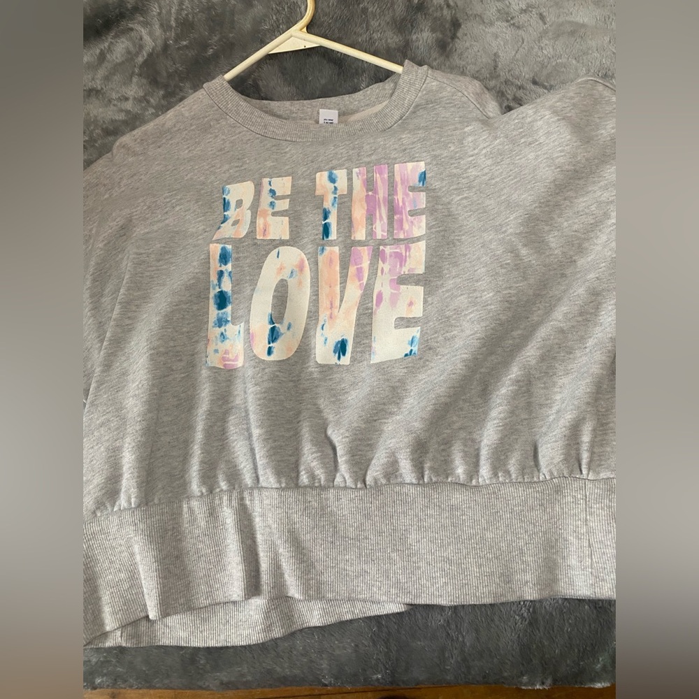 Old Navy shirt sweater